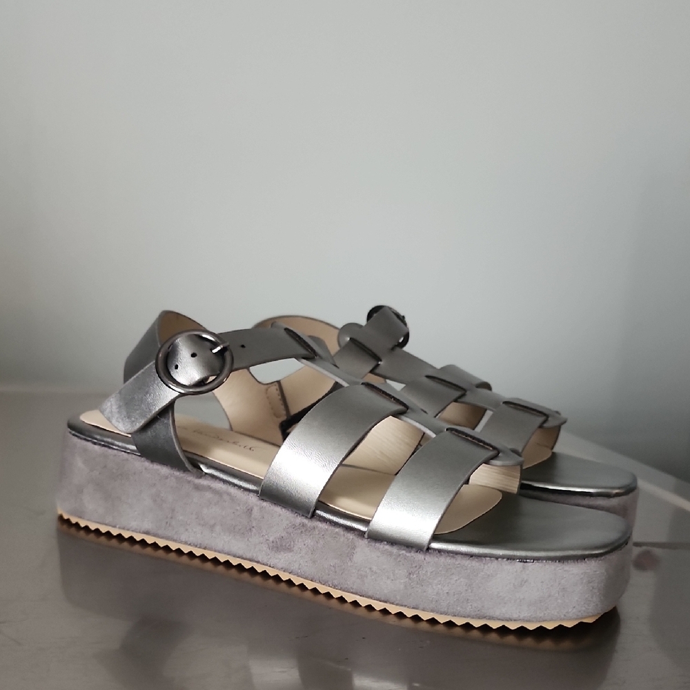 Gloria Vanderbuilt NiB Ladies Chadwick Sandals